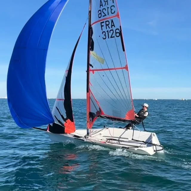 Semaine de stage de @liguedevoileoccitanie au @yachtclubmauguiocarnon avec une soixantaine de jeunes…